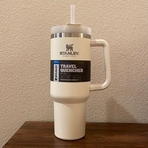 Stanley quencher 40oz